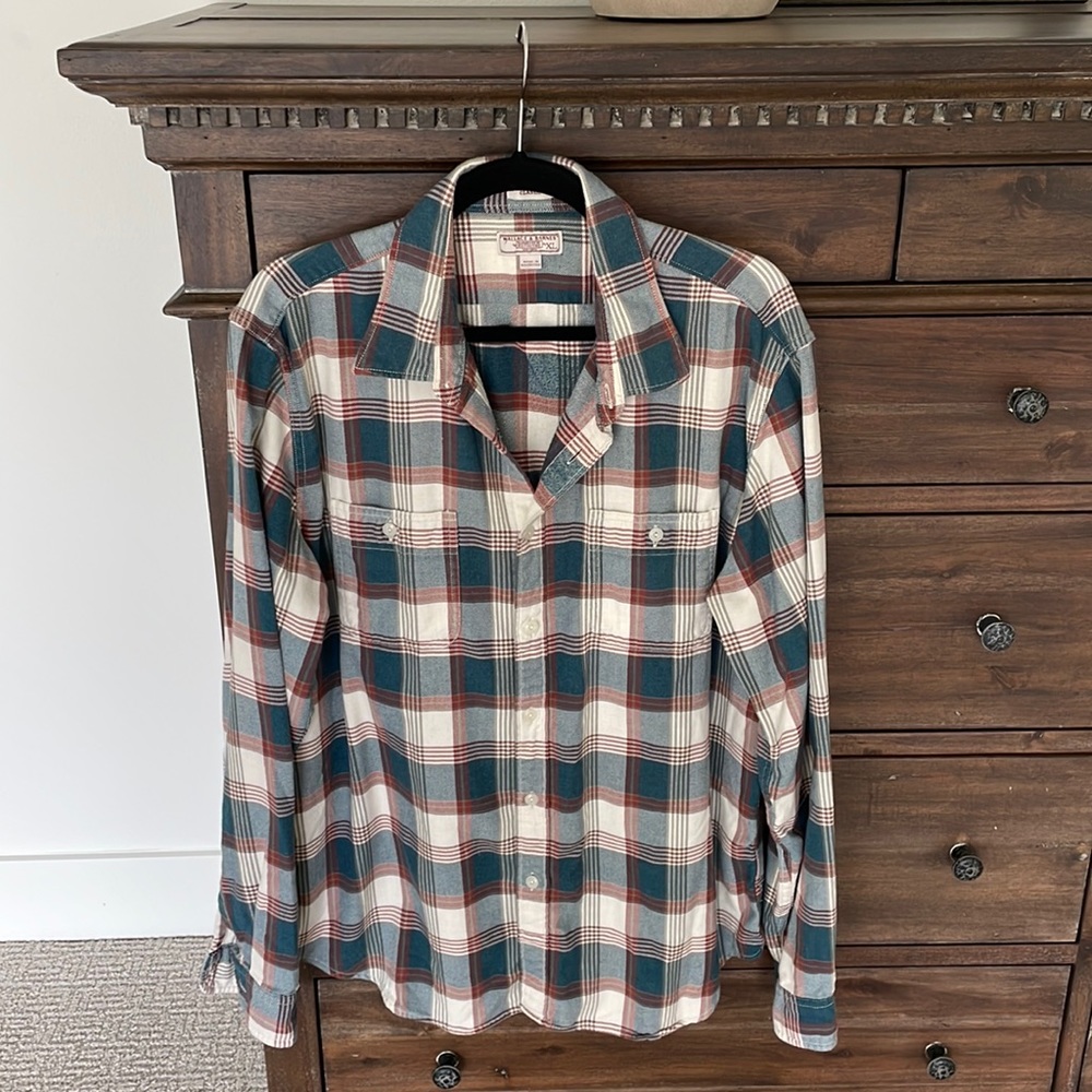 Men’s J.Crew Wallace & Barnes plaid shirt.